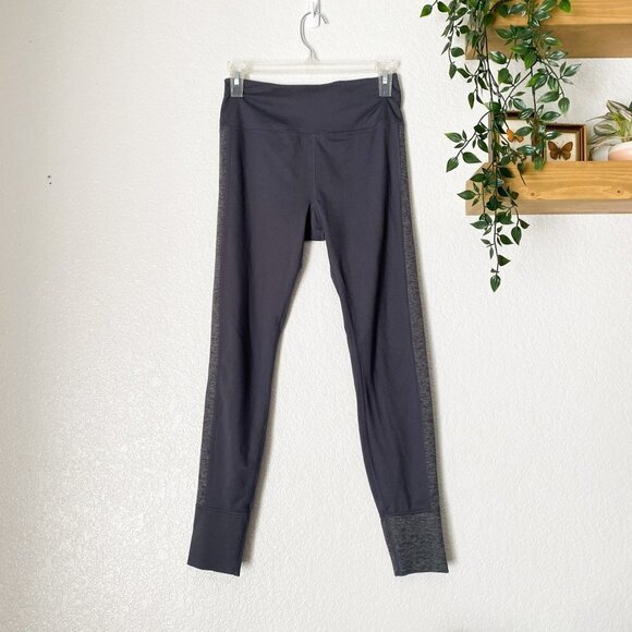 🦋 VUORI Dark Gray Colorblock Leggings Small Workout Casual Running Athletic - Picture 1 of 4